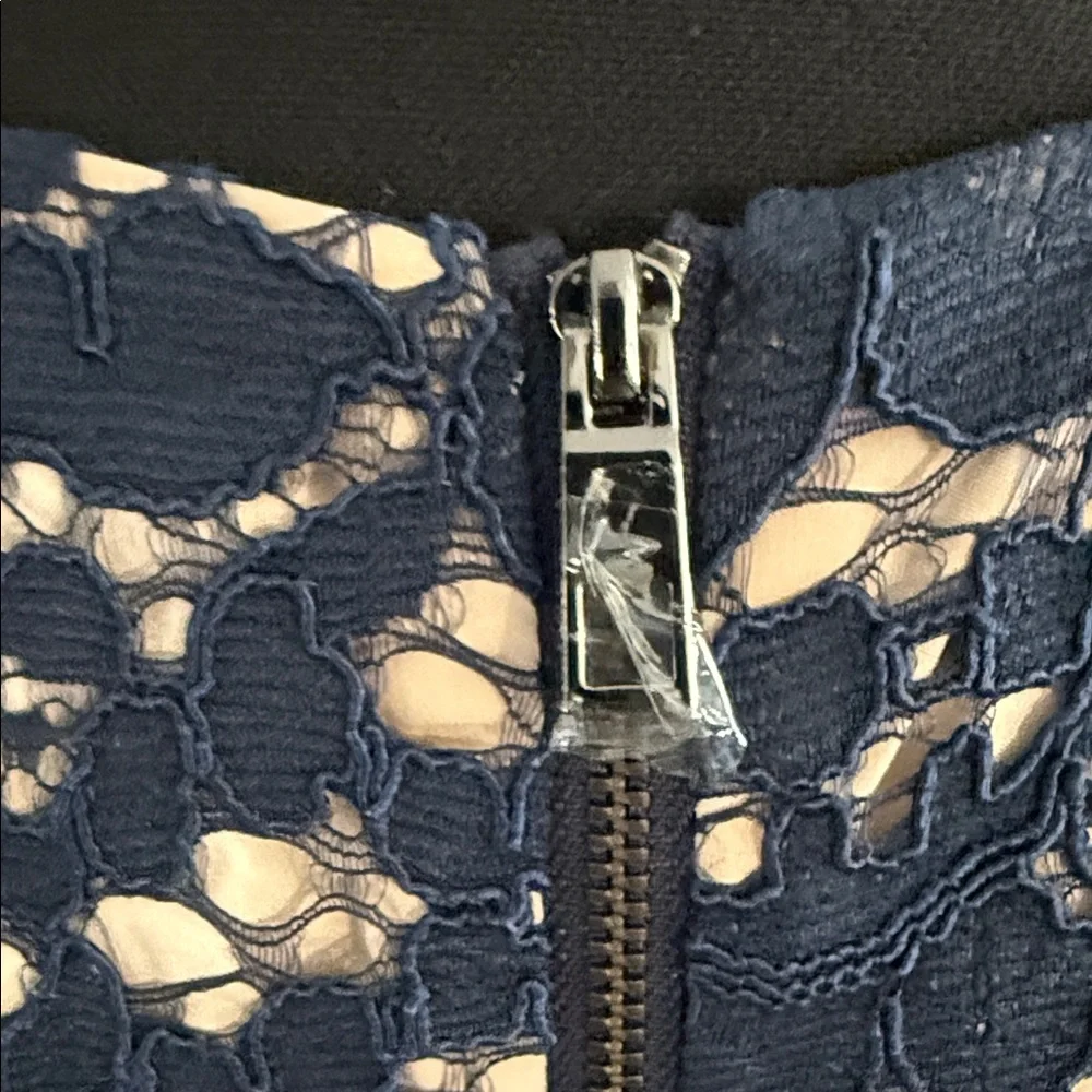 Flawless Vince Camuto Navy Lace Long Sleeve Dress - Picture 5 of 10